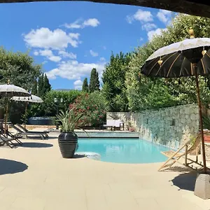Mathis Guest house